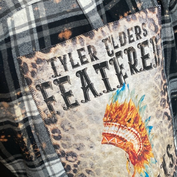 Tyler Childers flannel - Picture 5 of 7